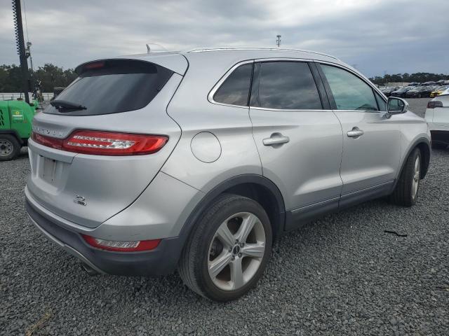 Photo 3 from auction – 2015 LINCOLN MKC with VIN 5LMCJ1A95FUJ45378