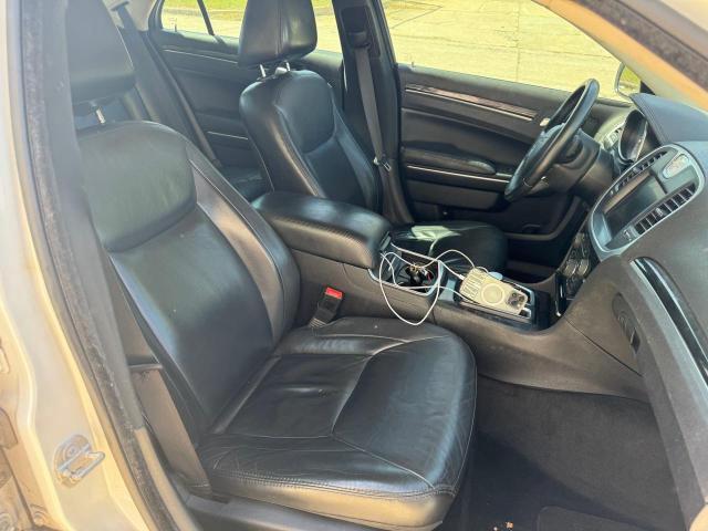 Photo 5 from auction – 2015 CHRYSLER 300 LIMITE with VIN 2C3CCAAG5FH849037