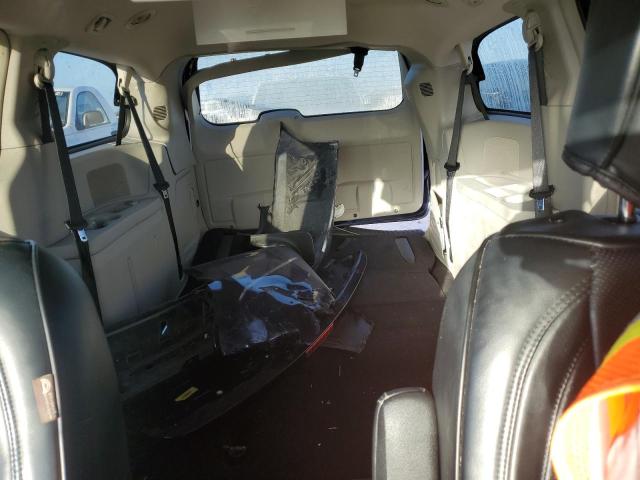 Photo 10 from auction – 2014 CHRYSLER TOWN & COU with VIN 2C4RC1BG7ER396892
