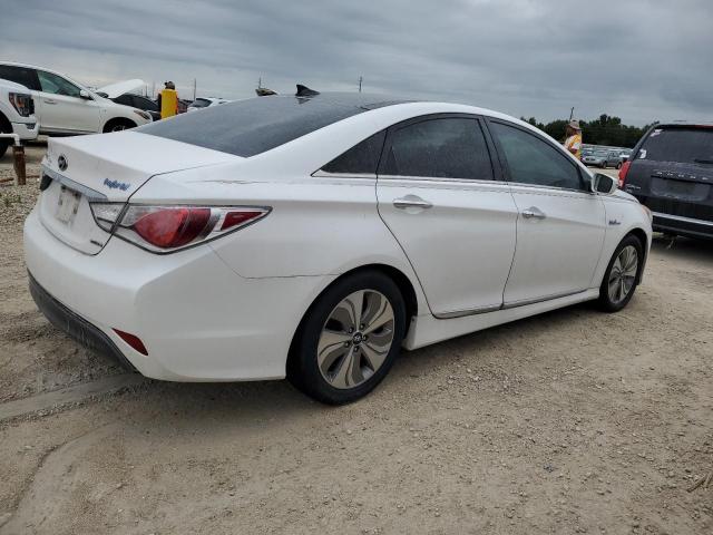 Photo 3 from auction – 2015 HYUNDAI SONATA HYB with VIN KMHEC4A4XFA129738