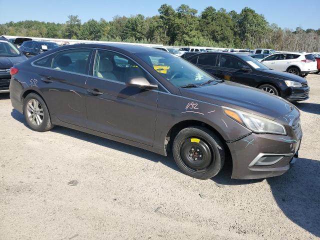 Photo 4 from auction – 2017 HYUNDAI SONATA SE with VIN 5NPE24AF7HH557688
