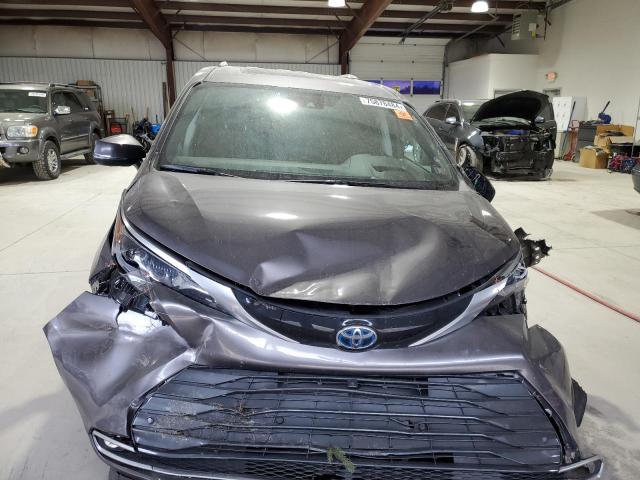 Photo 5 from auction – 2024 TOYOTA SIENNA LIM with VIN 5TDESKFC8RS118093