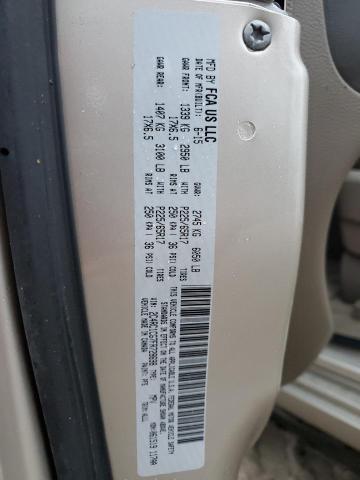 Photo 14 from auction – 2015 CHRYSLER TOWN & COU with VIN 2C4RC1CG7FR728698