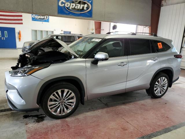 TOYOTA HIGHLANDER 2024 with VIN 5TDKDRBH7RS543831 - Photo from auction