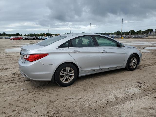 Photo 3 from auction – 2013 HYUNDAI SONATA GLS with VIN 5NPEB4AC7DH509236