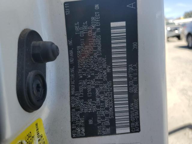Photo 14 from auction – 2012 TOYOTA SIENNA XLE with VIN 5TDYK3DC3CS212105