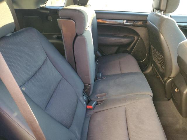 Photo 11 from auction – 2011 KIA SORENTO BA with VIN 5XYKTDA28BG158428