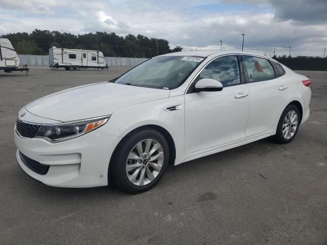 KIA OPTIMA EX 2017 with VIN 5XXGU4L34HG151482 - Photo from auction