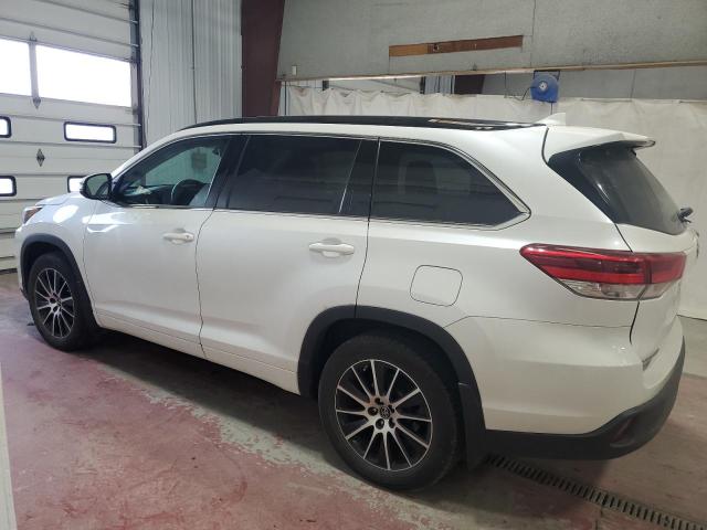 Photo 2 from auction – 2018 TOYOTA HIGHLANDER with VIN 5TDJZRFH6JS807830