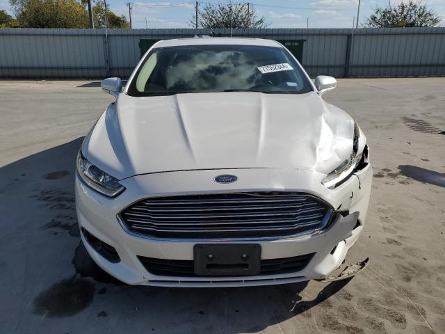 Photo 5 from auction – 2014 FORD FUSION SE with VIN 3FA6P0LUXER267650