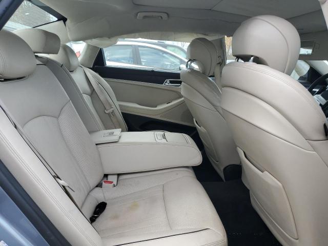 Photo 10 from auction – 2016 HYUNDAI GENESIS 3. with VIN KMHGN4JE1GU143779