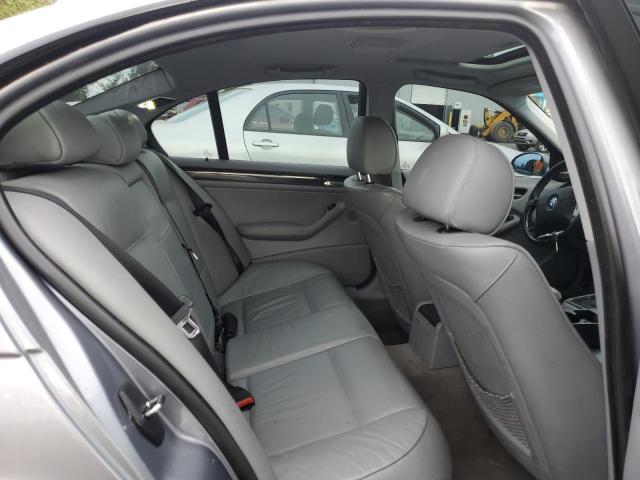 Photo 10 from auction – 2005 BMW 330 XI with VIN WBAEW53455PN37488