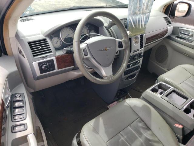 Photo 8 from auction – 2010 CHRYSLER TOWN & COU with VIN 2A4RR5D10AR217658