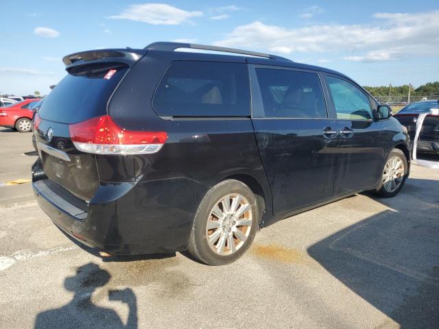Photo 3 from auction – 2013 TOYOTA SIENNA XLE with VIN 5TDDK3DC5DS071330