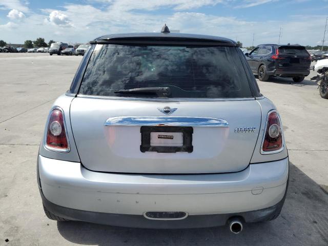 Photo 6 from auction – 2009 MINI COOPER with VIN WMWMF335X9TU75799