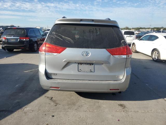 Photo 6 from auction – 2013 TOYOTA SIENNA LE with VIN 5TDKK3DC1DS403612