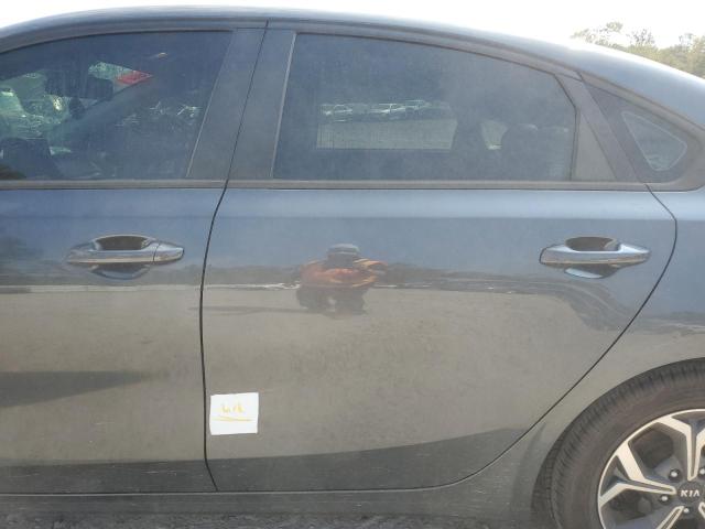 Photo 12 from auction – 2021 KIA FORTE FE with VIN 3KPF24AD3ME266123
