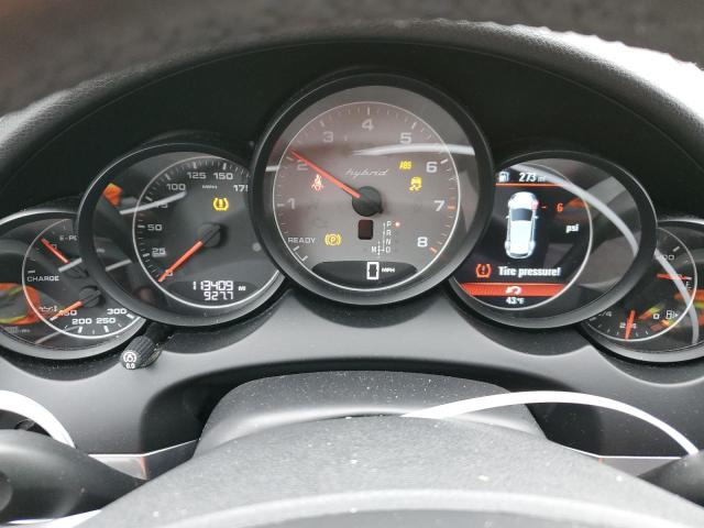 Photo 9 from auction – 2013 PORSCHE CAYENNE S with VIN WP1AE2A2XDLA15044