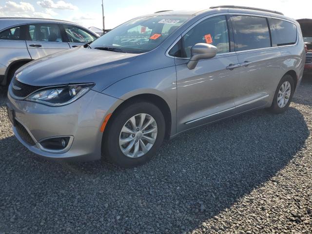 CHRYSLER PACIFICA T 2017 with VIN 2C4RC1BG9HR576167 - Photo from auction