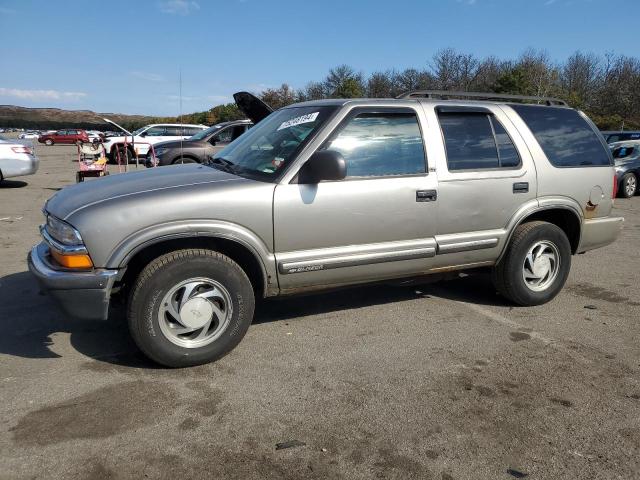 Photo 1 from auction – 2000 CHEVROLET BLAZER with VIN 1GNDT13W9Y2101950