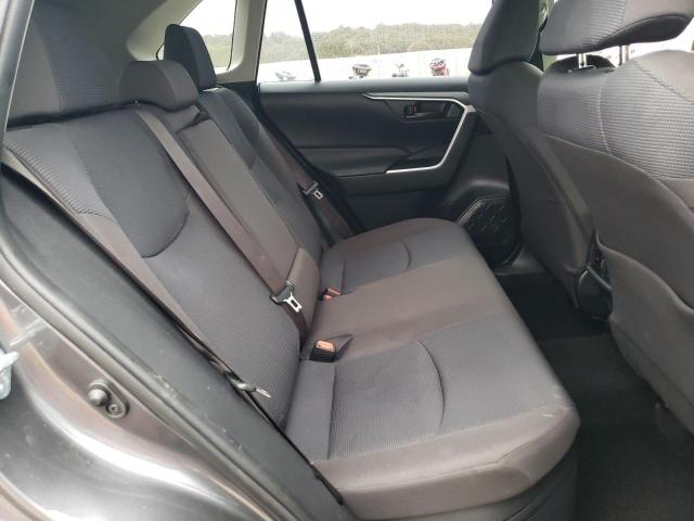 Photo 11 from auction – 2020 TOYOTA RAV4 LE with VIN JTMMWRFV8LD070558