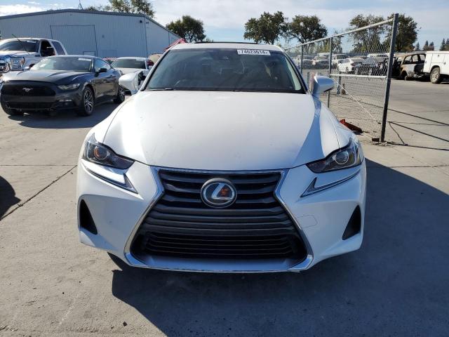 Photo 5 from auction – 2017 LEXUS IS 200T with VIN JTHBA1D23H5045261