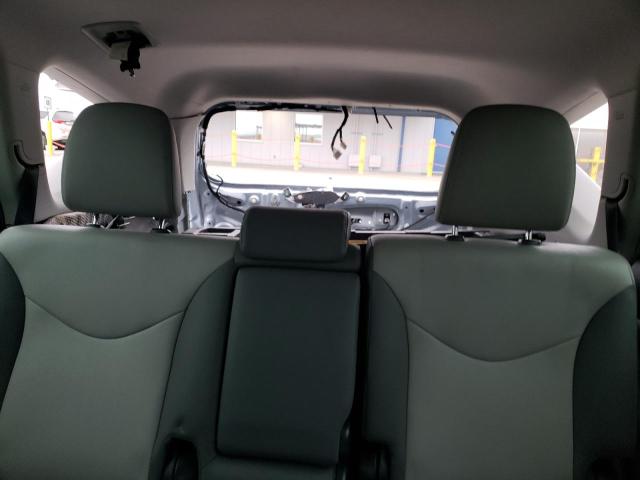 Photo 10 from auction – 2015 TOYOTA PRIUS V with VIN JTDZN3EU6FJ026904