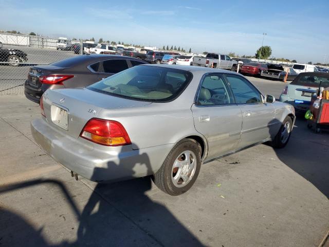 Photo 3 from auction – 1998 ACURA 3.2TL with VIN JH4UA3642WC003157