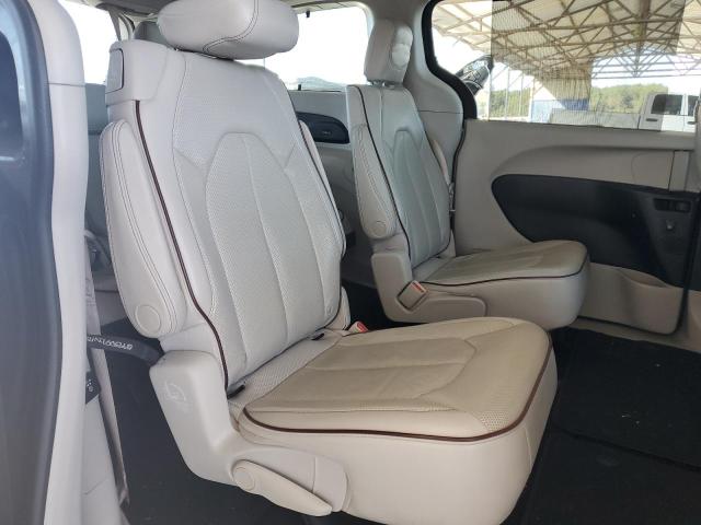 Photo 11 from auction – 2017 CHRYSLER PACIFICA L with VIN 2C4RC1GG1HR659102
