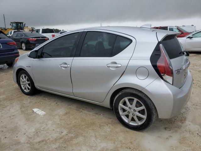 Photo 2 from auction – 2016 TOYOTA PRIUS C with VIN JTDKDTB35G1115915