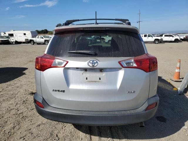 Photo 6 from auction – 2015 TOYOTA RAV4 XLE with VIN JTMWFREV0FD078667