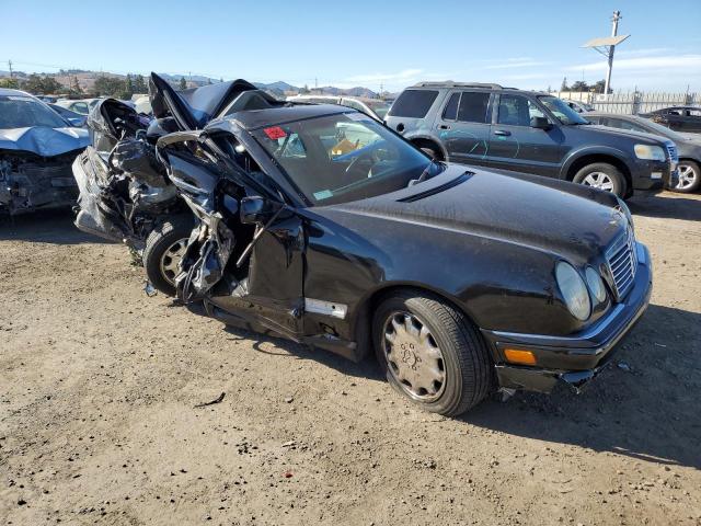 Photo 4 from auction – 1998 MERCEDES-BENZ E 320 with VIN WDBJF65F8WA591263