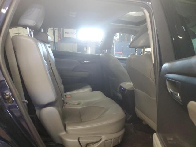 Photo 11 from auction – 2022 TOYOTA HIGHLANDER with VIN 5TDGBRCH9NS555208