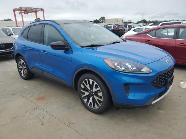 Photo 4 from auction – 2020 FORD ESCAPE SE with VIN 1FMCU9BZ8LUA48243