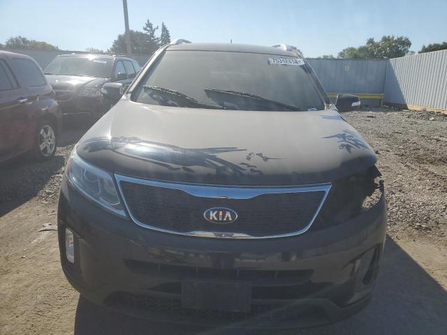 Photo 5 from auction – 2015 KIA SORENTO LX with VIN 5XYKT4A63FG644136