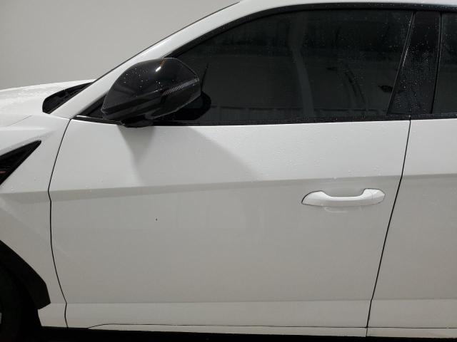 Photo 7 from auction – 2019 LAMBORGHINI URUS with VIN ZPBUA1ZL7KLA03750