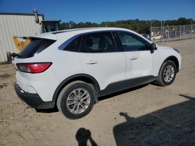 Photo 3 from auction – 2020 FORD ESCAPE SE with VIN 1FMCU9G64LUA45614