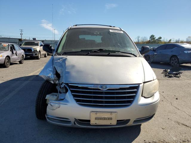 Photo 5 from auction – 2007 CHRYSLER TOWN & COU with VIN 2A4GP54L07R259299