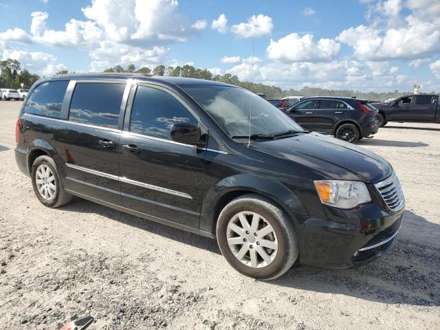 Photo 4 from auction – 2016 CHRYSLER TOWN & COU with VIN 2C4RC1BG3GR165748