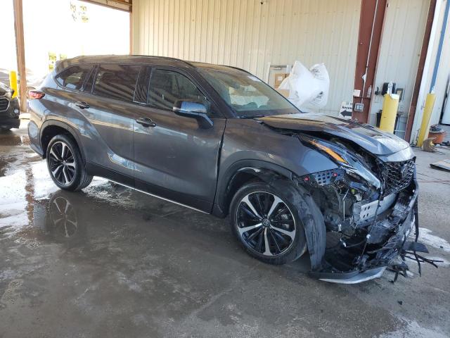 Photo 4 from auction – 2022 TOYOTA HIGHLANDER with VIN 5TDLZRBH1NS250023