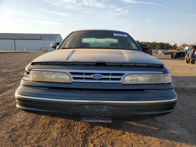 Photo 5 from auction – 1996 FORD CROWN VICT with VIN 2FALP74W5TX146843