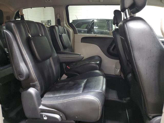 Photo 11 from auction – 2013 CHRYSLER TOWN & COU with VIN 2C4RC1CGXDR569575