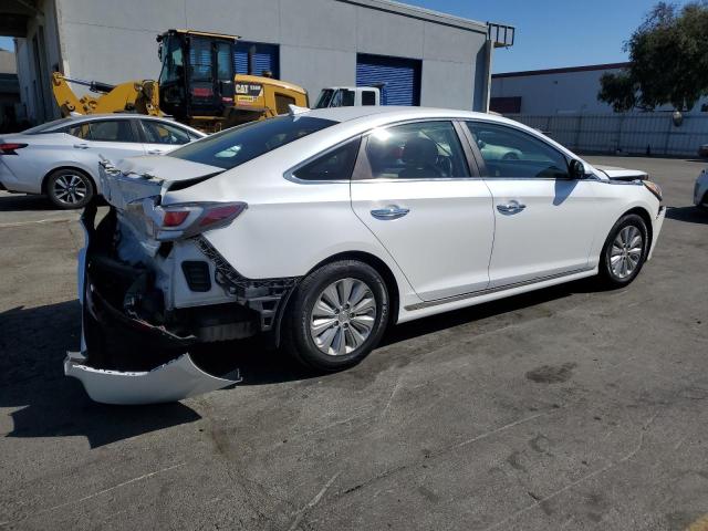 Photo 3 from auction – 2016 HYUNDAI SONATA HYB with VIN KMHE24L16GA011595