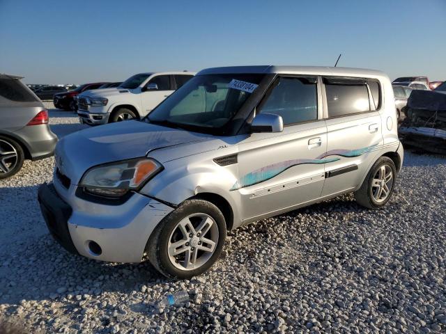 KIA SOUL + 2010 with VIN KNDJT2A29A7084724 - Photo from auction