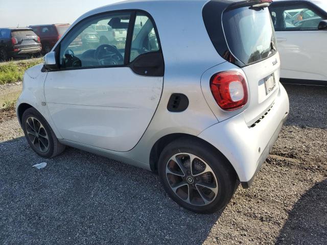Photo 2 from auction – 2016 SMART FORTWO with VIN WMEFJ5DA1GK067097