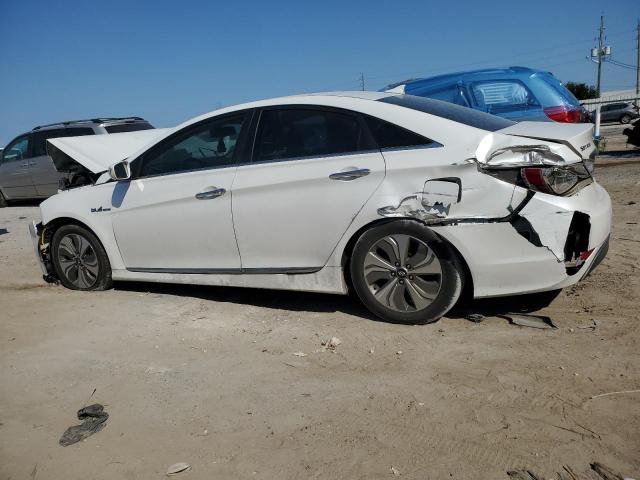 Photo 2 from auction – 2013 HYUNDAI SONATA HYB with VIN KMHEC4A48DA084697