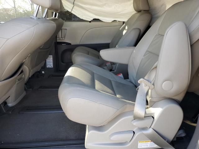Photo 11 from auction – 2015 TOYOTA SIENNA XLE with VIN 5TDDK3DC3FS120771