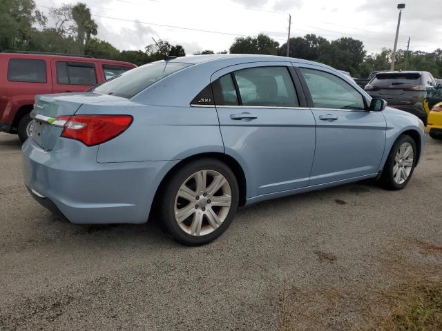 Photo 3 from auction – 2013 CHRYSLER 200 TOURIN with VIN 1C3CCBBBXDN595922