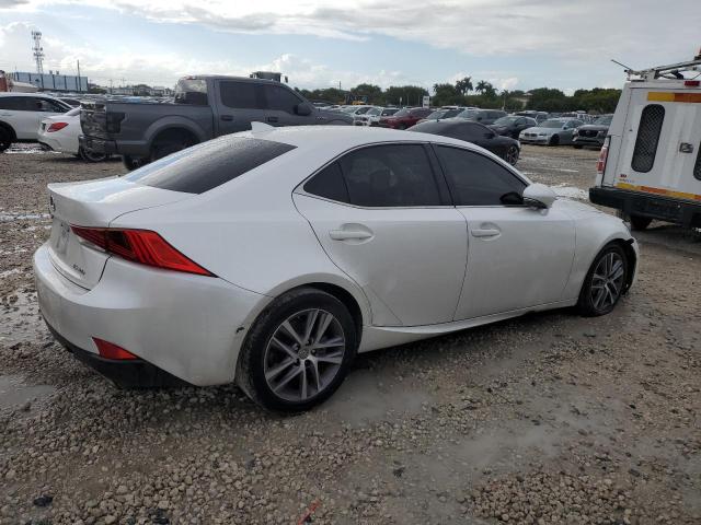 صورة رقم 3 من المزاد - 2020 LEXUS IS 300 مع VIN JTHAA1D22L5105552