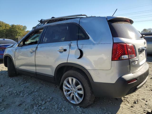 Photo 2 from auction – 2011 KIA SORENTO EX with VIN 5XYKUDA26BG040858